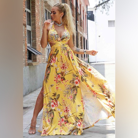 KC’s Closet Boutique Halter Neck Split Maxi Dress - Picture 3 of 5